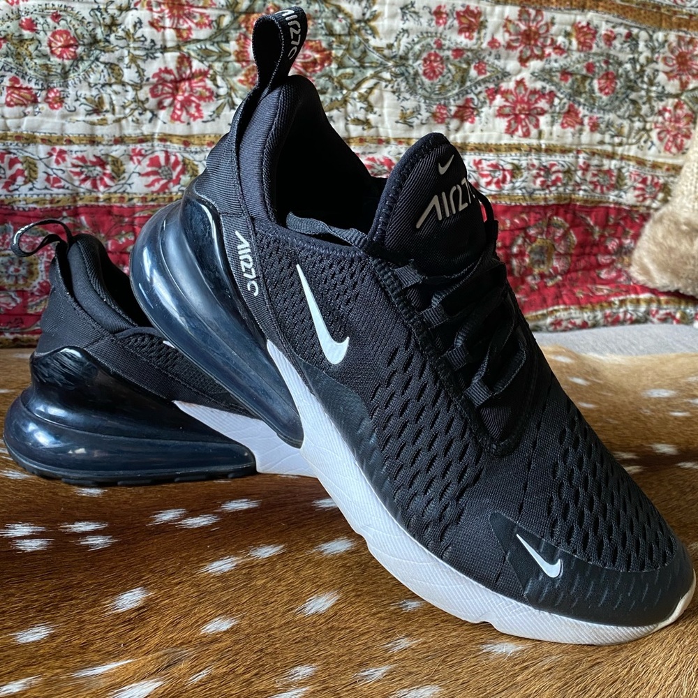 Nike Air Max 270 🖤🤍